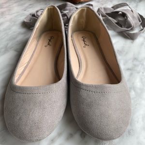 Gray suedes flats with ankle straps, size 6 women